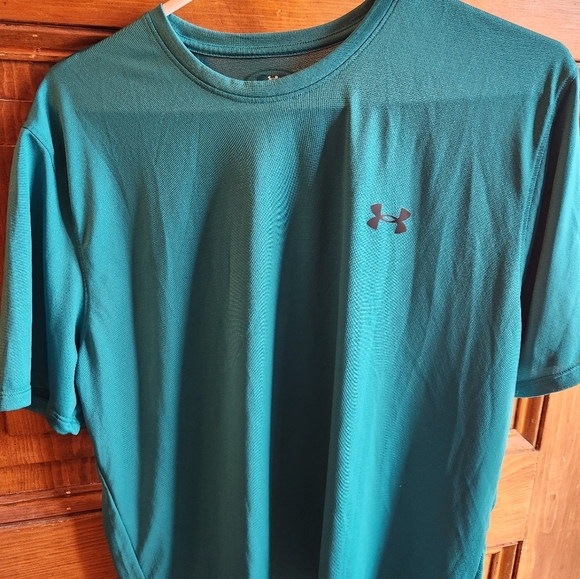 Mens under armor shirt - Picture 3 of 6